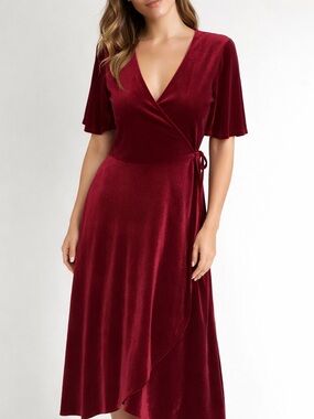 Wrap Midi Dress in Deep Wine | Fantastic Fawn | Elegant Holiday Party Look